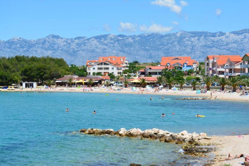 Apartments Mint Povljana - 50M From Sandy Beach Exterior photo