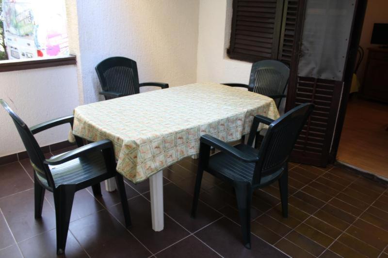 Apartments Mint Povljana - 50M From Sandy Beach Exterior photo