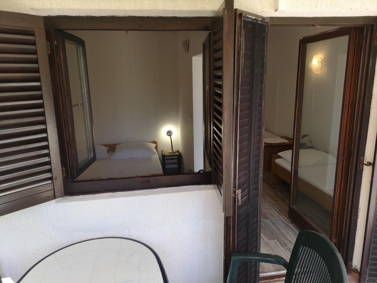 Apartments Mint Povljana - 50M From Sandy Beach Exterior photo